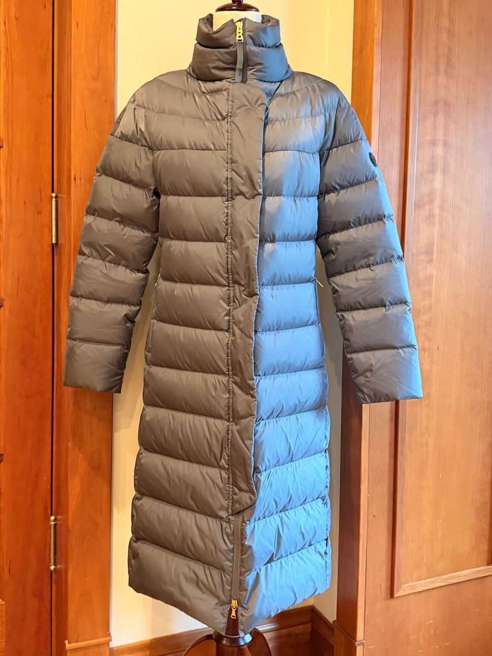 Bogner Long Quilted Down Puffer Coat - Gray